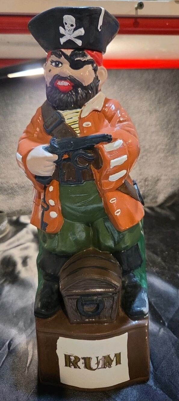 Vmtg 1970s hand-painted ceramic "Rum" pirate decanter Alberta's Mold